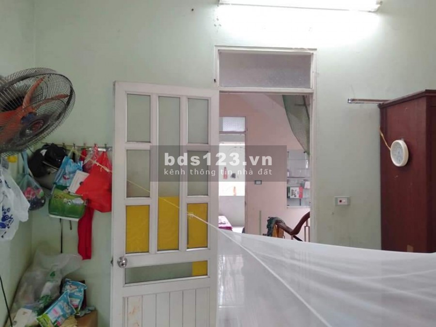 Bán nhà Văn Phú, trung tâm diện tích khủng, dt 50m2, giá 3 tỷ, bê tông