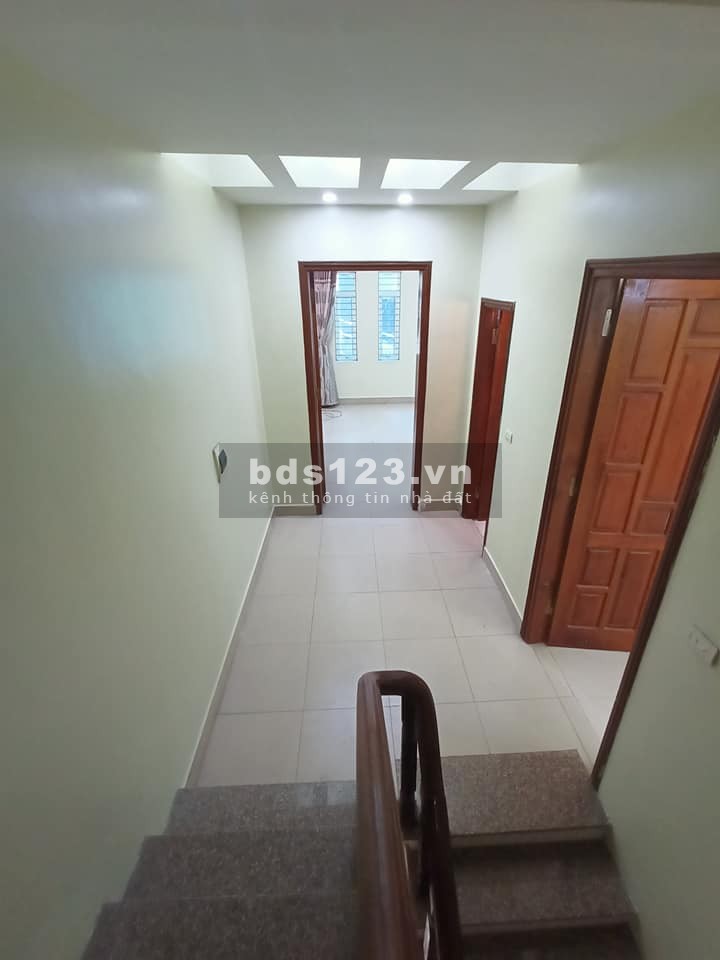 Bán nhà Phú Đô 55m2 x 5 tầng, MT: 5m, Ô tô vào nhà. Giá nhỉnh 6 tỷ