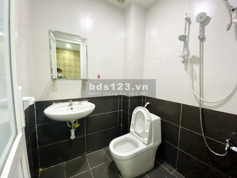 Căn hộ dịch vụ full nội thất 30m2 mt đường Nguyễn Thị Thập quận 7 giá siêu hợp lí 4 triệu 5