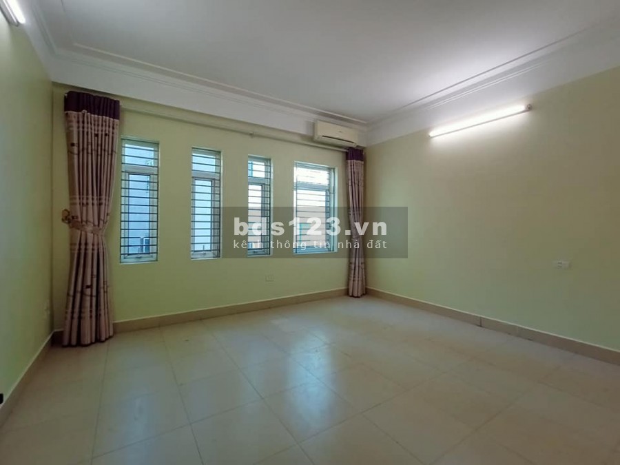 Bán nhà Phú Đô 55m2 x 5 tầng, MT: 5m, Ô tô vào nhà. Giá nhỉnh 6 tỷ