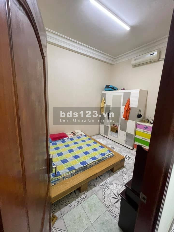 Nhà mặt tiền Lý Phục Man 4.25x30, phường Bình Thuận, Quận 7