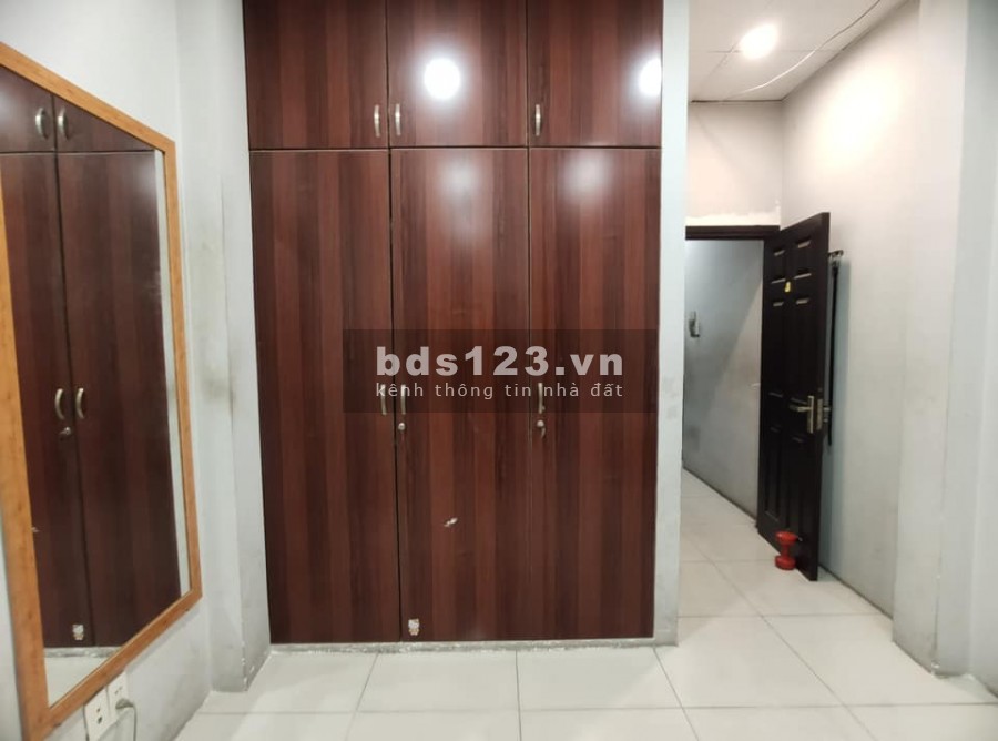 Nhà mặt tiền 8m Nguyễn Văn Linh, Quận 7, giá chỉ 8.65 tỷ, 3 tầng, nón Sơn đang thuê dài hạn