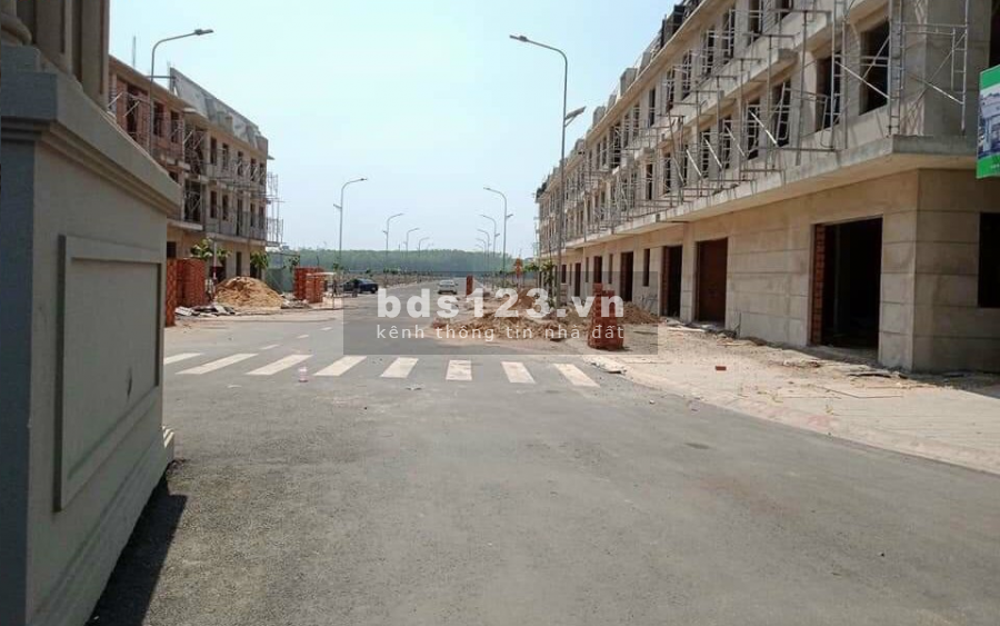 Kinh doanh nhà hàng thua lỗ, tôi bán gấp lô đất 80m2 795tr ngay VSIP II sổ sẵn