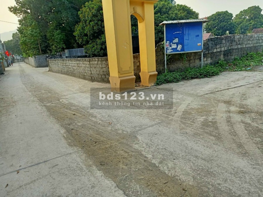 Chưa đầy giá 8 triệu/m2, bám mặt đường Hồ Chí Minh, siêu đắc địa, lh 0988243783