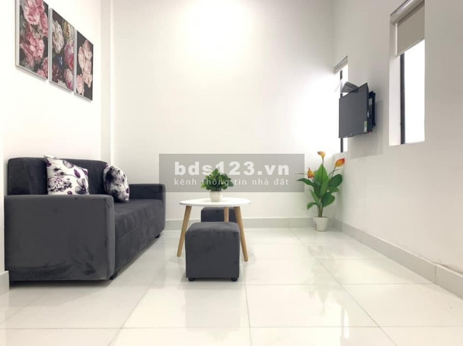 Bán nhà đẹp Cầu Giấy, 5 tầng đúc, thang máy, kinh doanh, dòng tiền cao