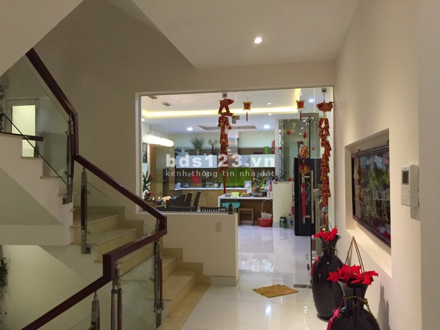 Gấp !! Bán gấp nhà MT Trương Công Định, P.14, Quận Tân Bình