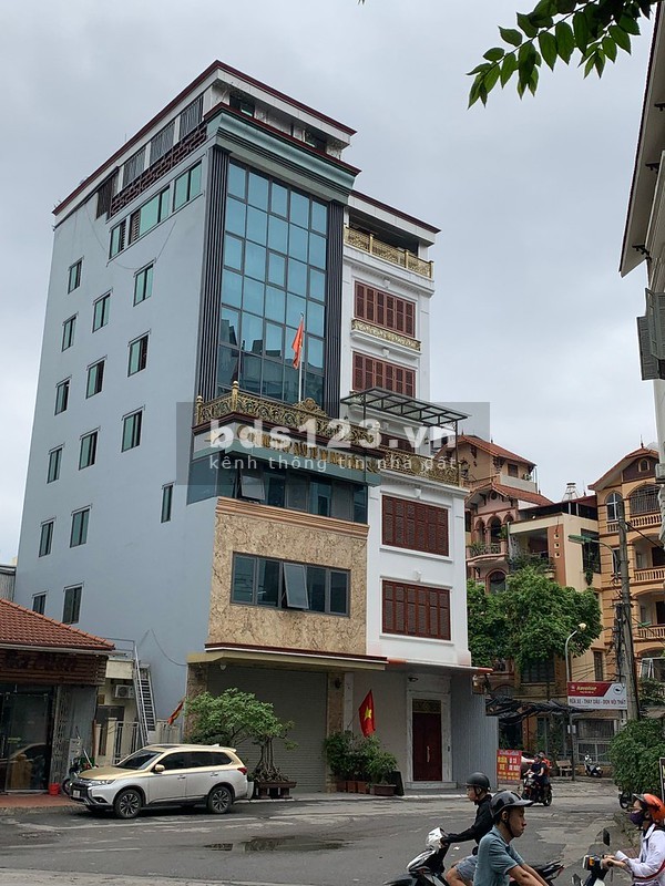 Bán nhà mặt phố Hoàng Hoa Thám, Quận Tây Hồ, Hà Nội.
