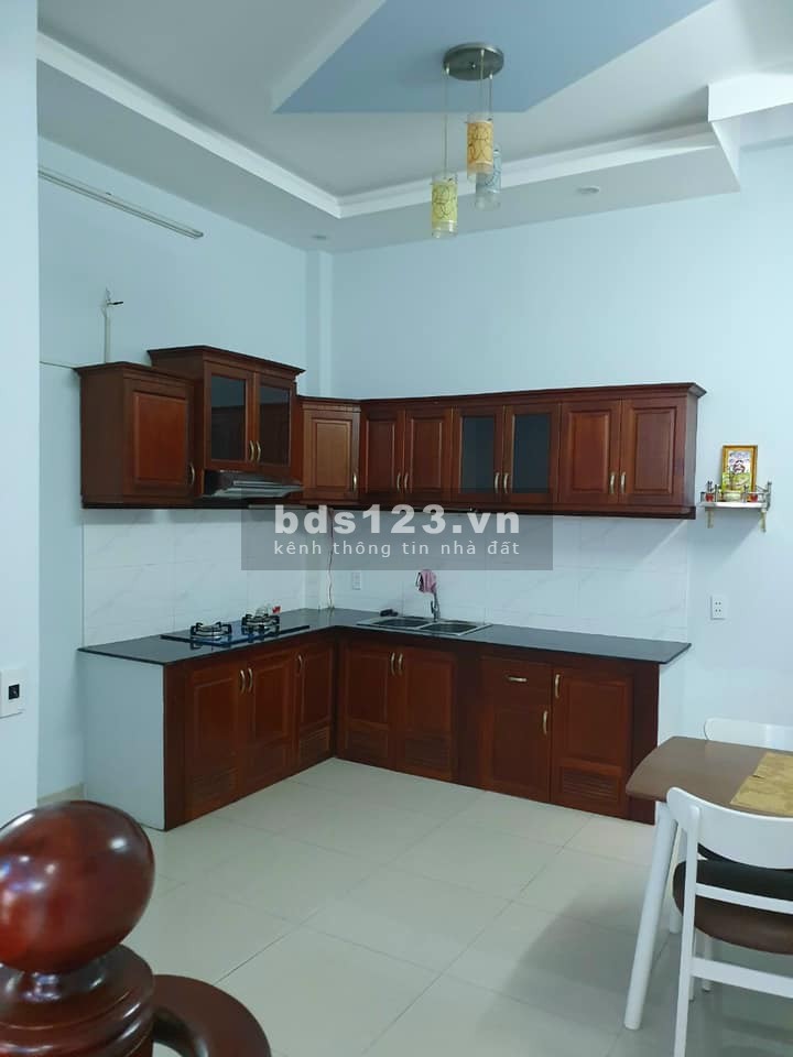 Kinh doanh đỉnh cao, hẻm xe tăng 10M, Âu Cơ, Tân Phú, 40m2, nhỉnh 5 Tỷ.