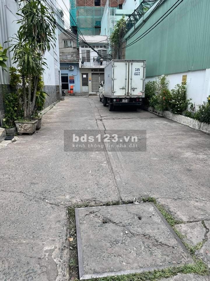 Bán Gấp hẻm xe tải đậu Luỹ Bán Bích. Quận Tân Phú dt 51m2 giá 5.4 tỷ