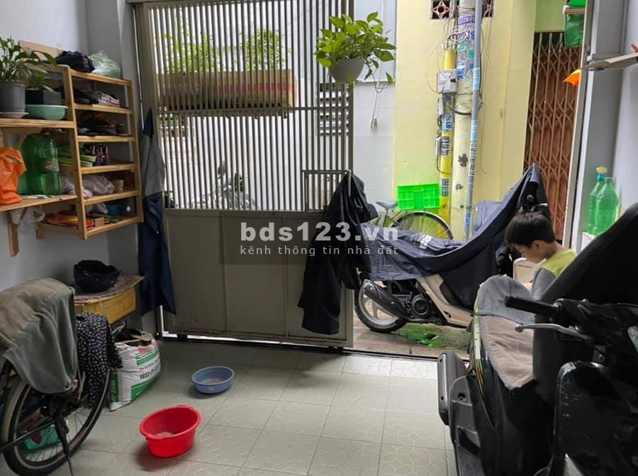 Bán nhà 2 tầng Lê Quang Định Bình Thạnh DTCN 70m2 chỉ 5.2 tỷ