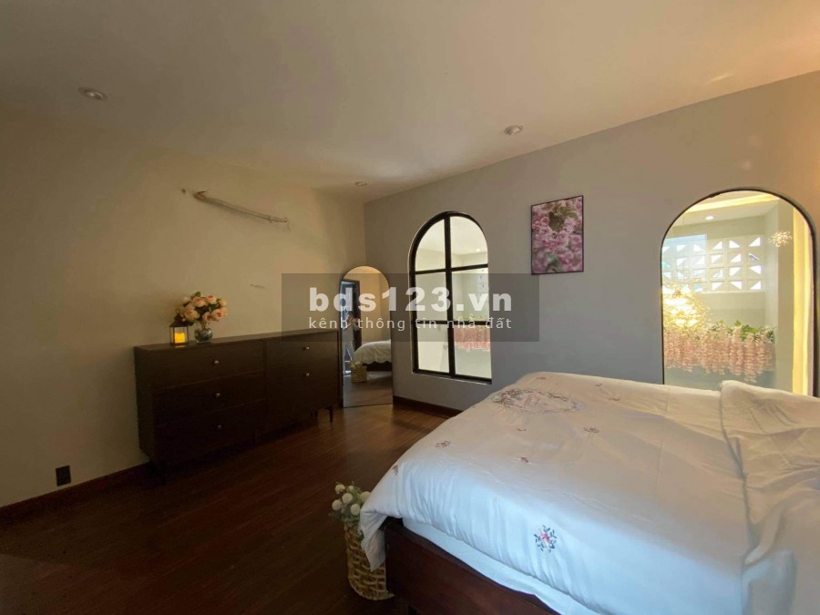 Bán Biệt thự Trung tâm Bình Thạnh dt 100m2, sổ đẹp nở hậu, giá 8 TỶ 9