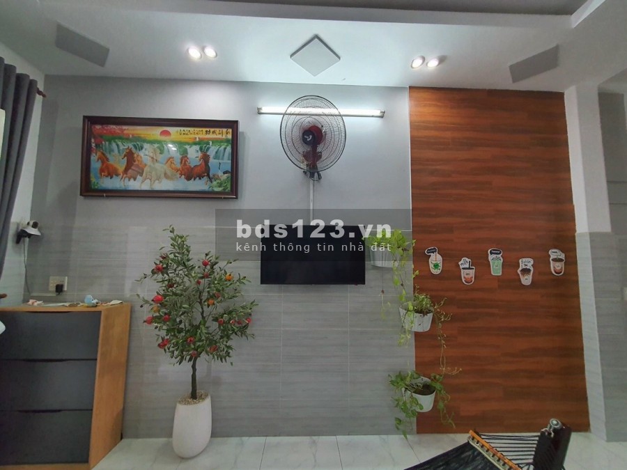 Nhà giá rẻ, đường Tân KỲ Tân Qúy, Tân Sơn Nhì, quận Tân Phú, Giá 3.5 tỷ