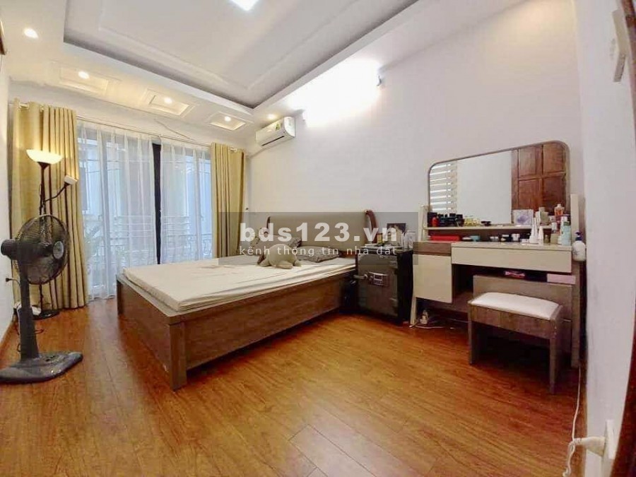 Bán nhà Khương Hạ Thanh Xuân 50m2, MT RỘNG, Ô TÔ TRÁNH, kinh doanh, NỞ HẬU. LH: 0949859898
