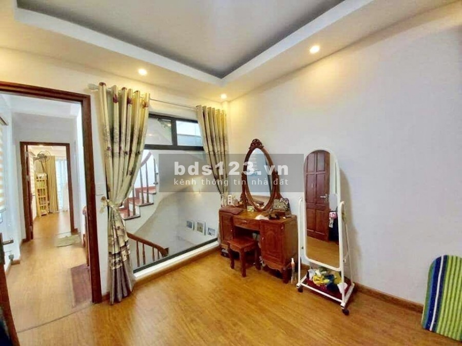 Bán nhà Khương Hạ Thanh Xuân 50m2, MT RỘNG, Ô TÔ TRÁNH, kinh doanh, NỞ HẬU. LH: 0949859898