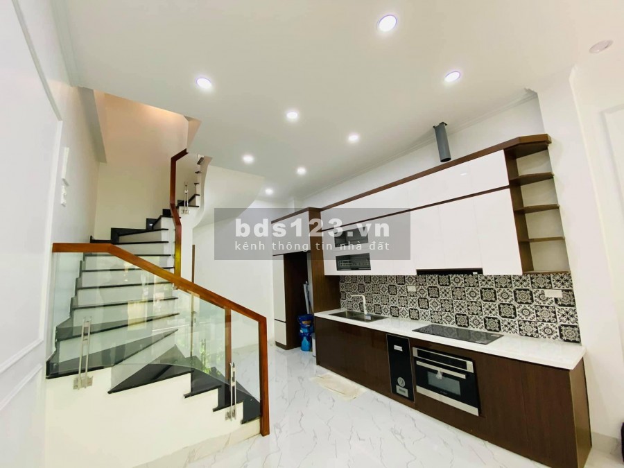 Bán nhà Trường Chính, khu dân cư an ninh yên tĩnh, liên hệ: 092.234.6363