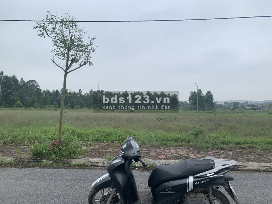 Bán lô á hậu 97.5m2 đường 21.5m view hồ điều hoà 3.3ha giá chỉ 1T3xx