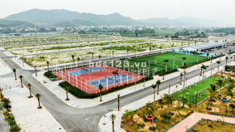 Tôi có 2 lô 58 - 59 Lk 25 ngay sát đại lộ Vân Đồn 58m, gần quảng trường chính 80m ra bãi biển cần bán