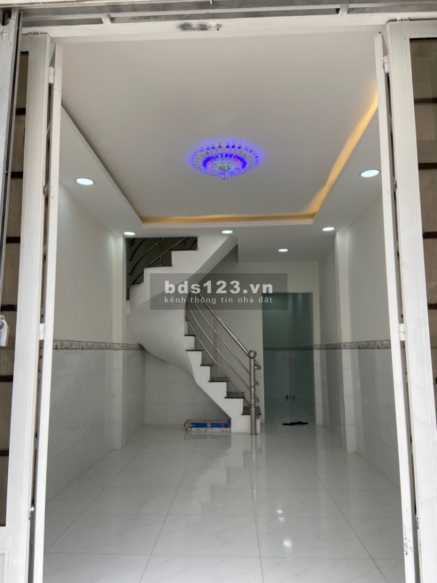 Bán gấp nhà 1 lầu, Đường 13, Linh Chiểu, Quận Thủ Đức. giá bán 3 tỷ 250tr