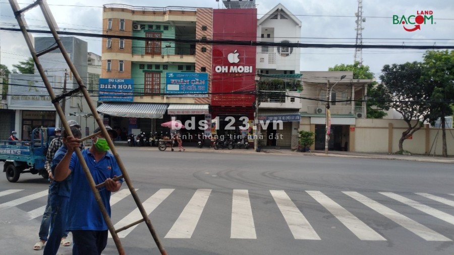 Bán Đất Tặng Nhà Mặt Tiền Đường Nguyễn Văn Hoa, P Thống Nhất 360m2 giá chỉ 35ty