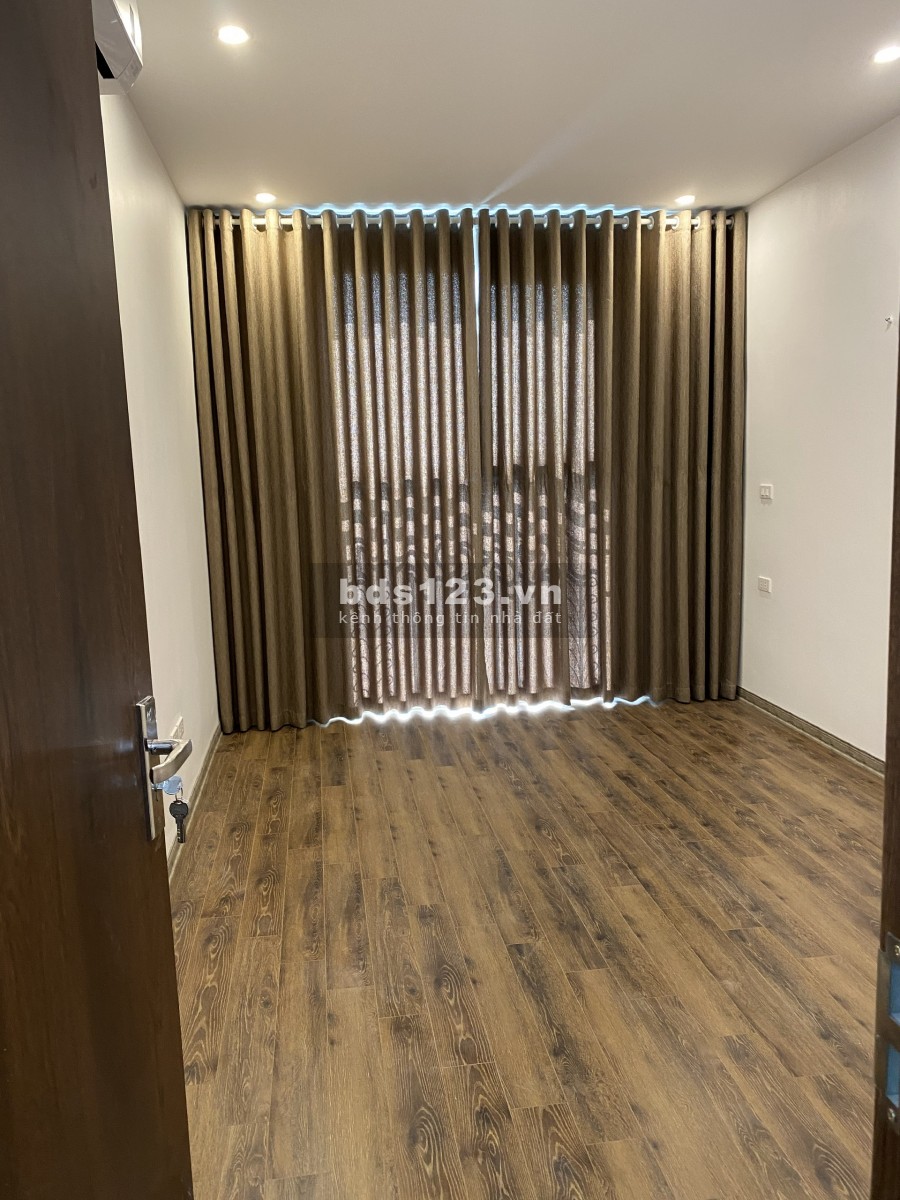 Cho thuê gấp căn hộ ở The Emerald Mỹ Đình, 2PN đồ cơ bản giá 13tr/tháng LH 0327582785