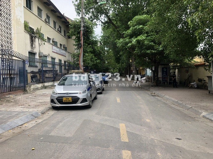 Bán nhà đẹp nhất phố Lê Thanh Nghị 168m2, Lô góc 3 mặt thoáng, Đầu tư dòng tiền.