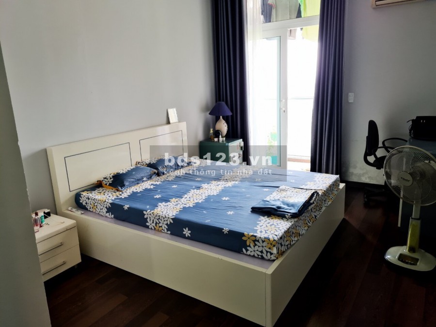 Nhà đẹp, hướng mát, 2 phòng ngủ, đủ nội thất chung cư Usilk City-Tố Hữu; cần bán gấp