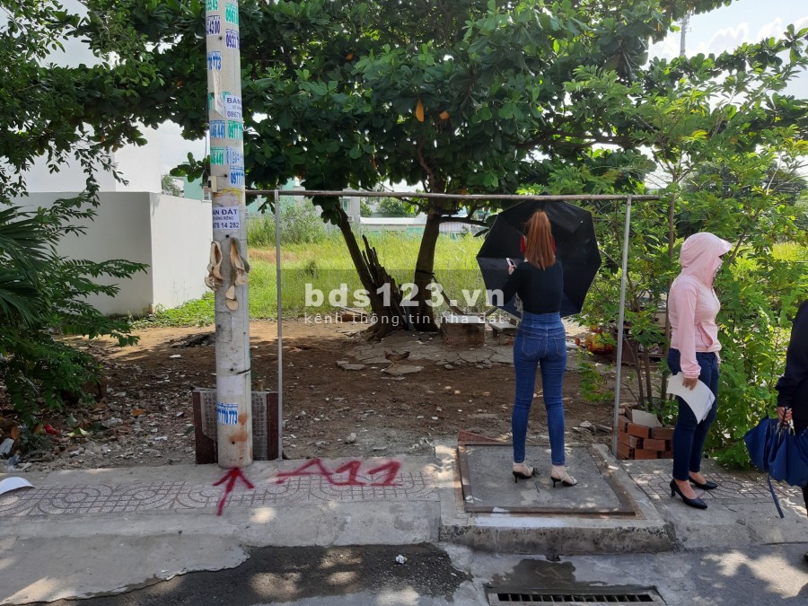 Bán đất chính chủ ngay Ủy ban xã Qui Đức, Quốc lộ 50, Bình Chánh