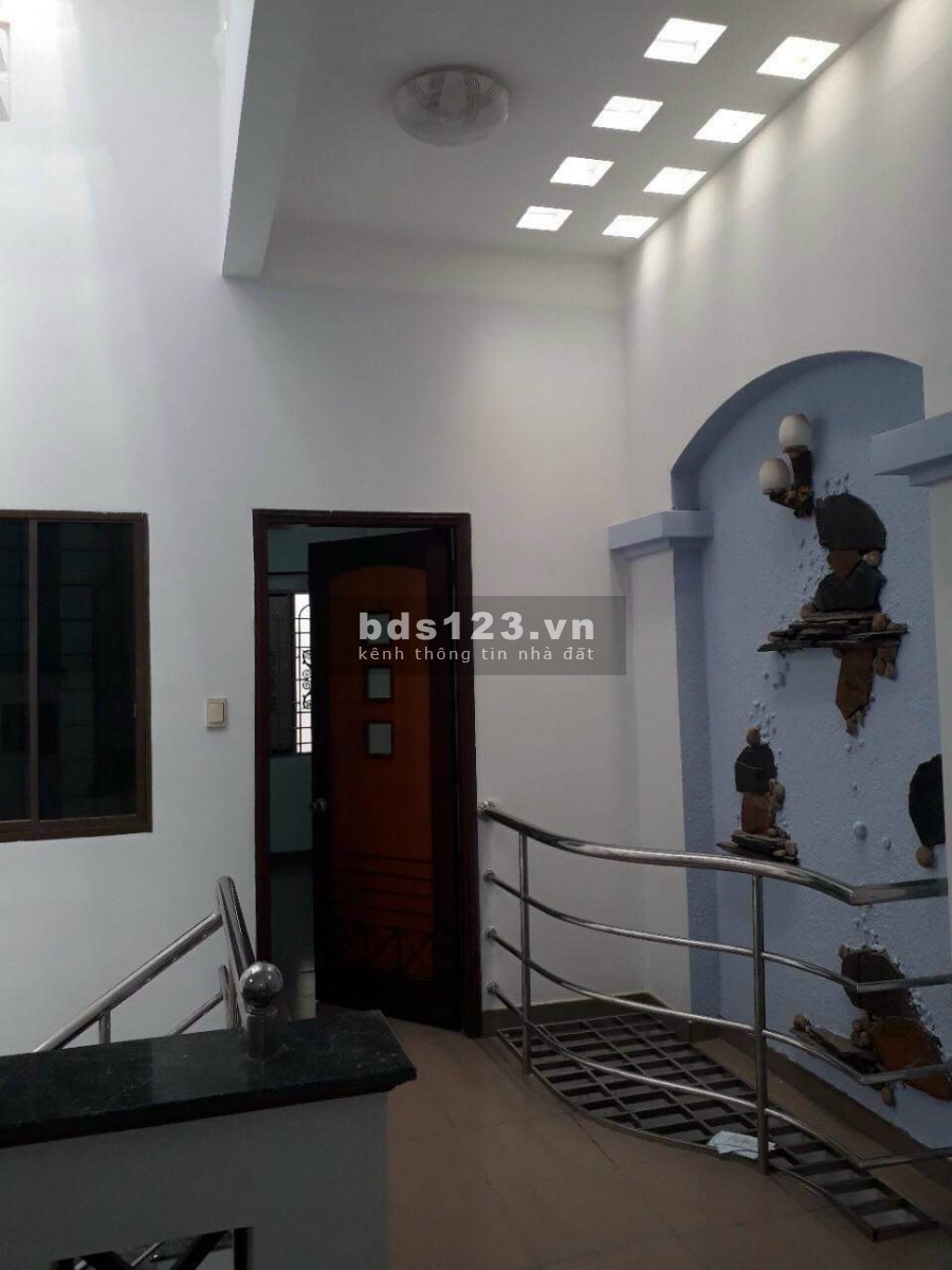 Cần bán nhà Nguyễn Kiệm Phường 9 Quận Phú Nhuận