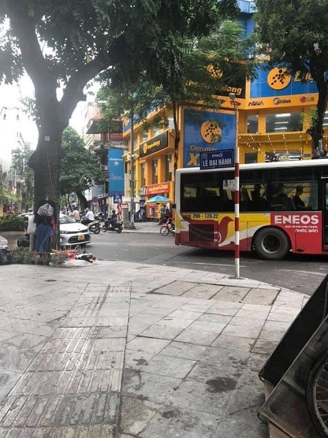 Bán nhà mặt phố Lê Đại Hành, 38m2 – 4 tầng, vỉa hè cực rộng, nhỉnh 13 tỷ