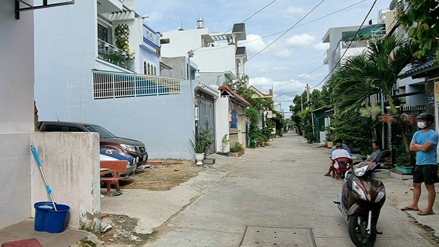 Cần bán lô góc 2 mặt tiền hẻm 75, đường 48, Hiệp Bình Chánh, Tp Thủ đức.