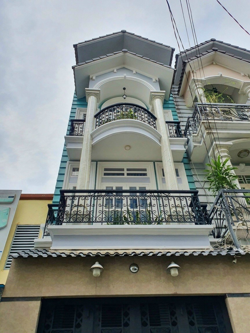 Nhà hẻm nhựa 6m thông khu Hồng Long, phường Hiệp Bình Phước, Tp Thủ Đức.