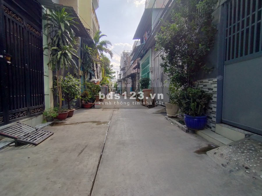Bán Nhà Đẹp Giá Rẻ HXH Đường Hương Lộ 2 DT:4x10m 1 Lầu Giá: 3.4 Tỷ TL