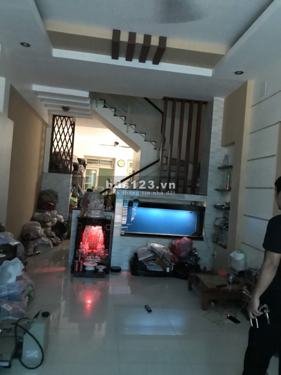 Cần tiền bán gấp nhà HXH Lý Thường Kiệt, P.9, Q. Tân Bình