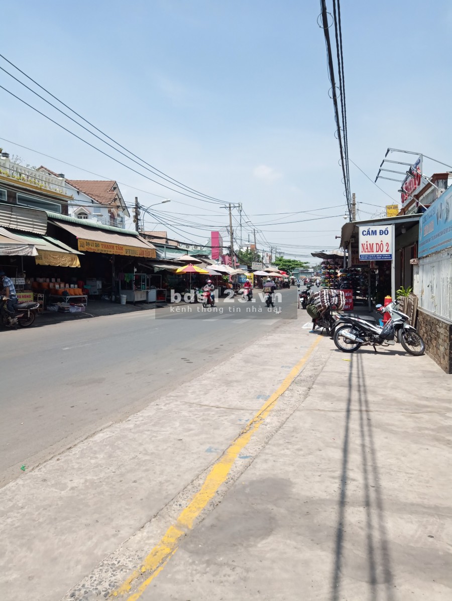Cần Bán lô đất 250m2 sổ hồng riêng, khu vực dân cư đông, tiện kinh doanh, xây trọ, giá 2 tỷ 5