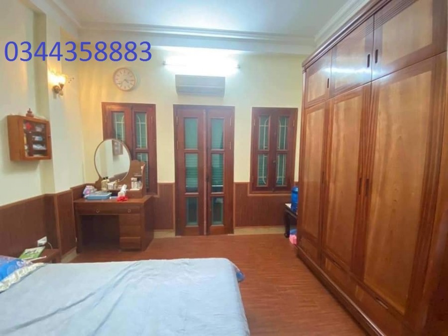 Nhà mới đẹp ở ngay trung tâm gần phố Quận Hai Bà Trưng DT 30m2, 5 tầng
