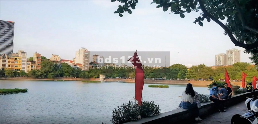 Nhà mặt phố Đặng Văn Ngữ, Đống Đa. Vỉa hè, oto, kinh doanh. 161m2 MT6.2m 30 tỷ
