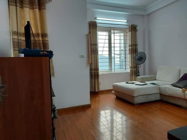 Bán nhà Ngô Quyền Hà Đông 40m 4 tầng chỉ 3.x tỷ ngõ ô tô tránh ô tô đỗ cửa nhà đẹp hiện đại
