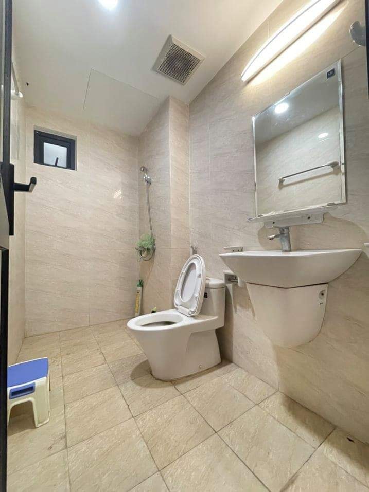 Bán nhà đường Nguyễn Văn Tối dt 42m2, 4 tầng, mt 4m, lô góc ô tô tránh, kinh doanh giá hơn 4 tỷ