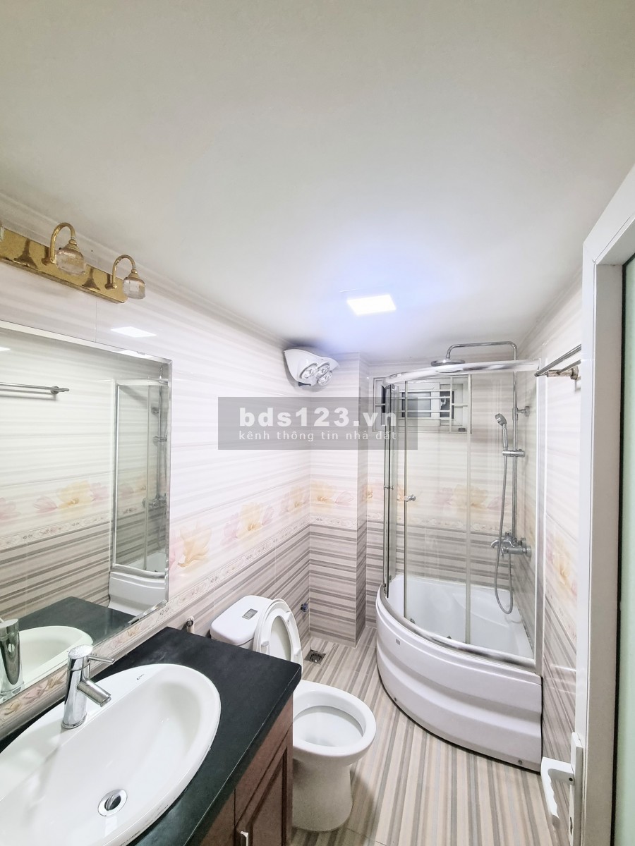 Ở Sướng Nhà An Dương Vương diện tích 76m2 đúc 4 tầng giá 5.2 tỷ