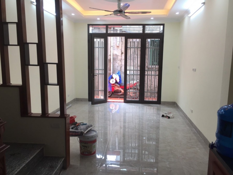 Bán nhà Cầu Diễn 5 tầng, giá 2.7 tỷ, cực đẹp không thể bỏ quá