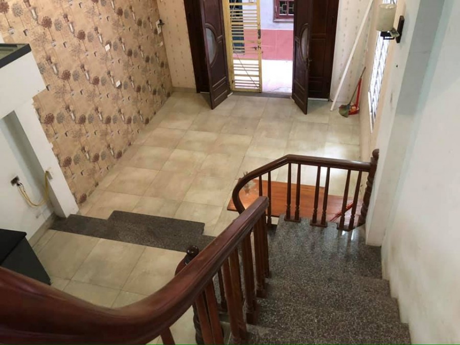Cần Bán Nhà Từ Liêm. Chỉ 3.28 tỷ, 5 Tầng, MT 4m. Ô tô đỗ