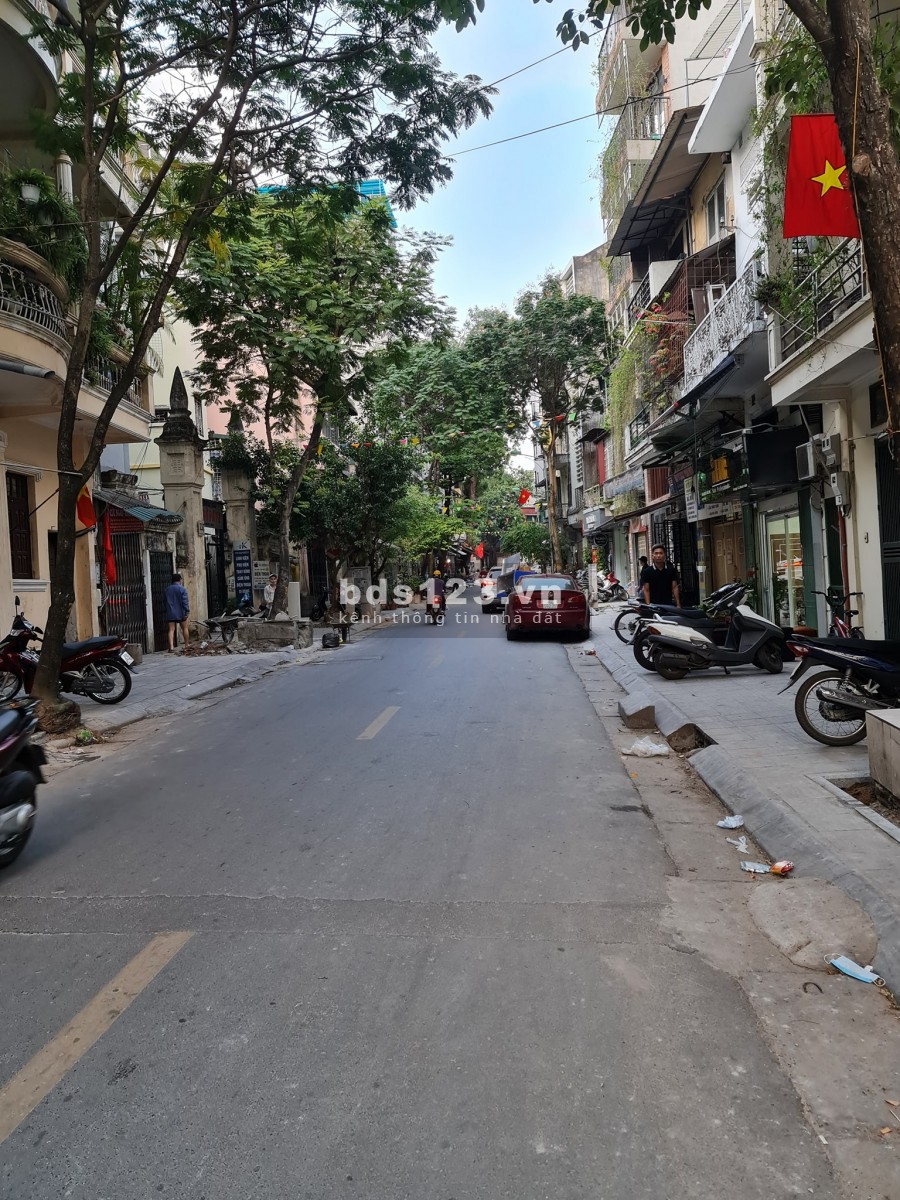 Cần bán siêu phẩm mặt phố Quận Ba Đình, dt 105m2, 6 tầng thang máy, kinh doanh siêu đỉnh