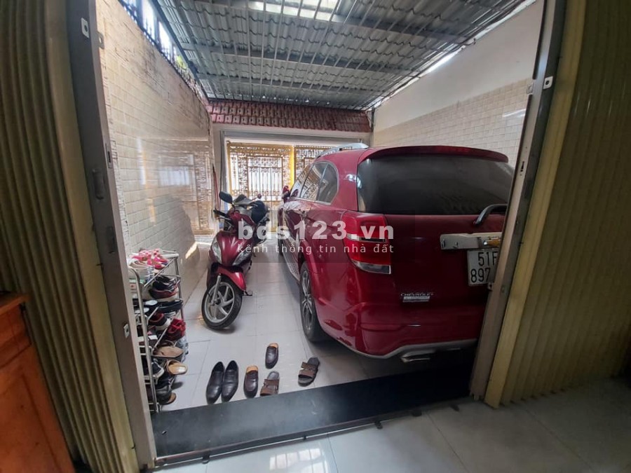 Bán Nhà Phố Quận Gò Vấp Mặt Tiền Trương Đăng Quế. DT: 72m2. LH: 0932155399.