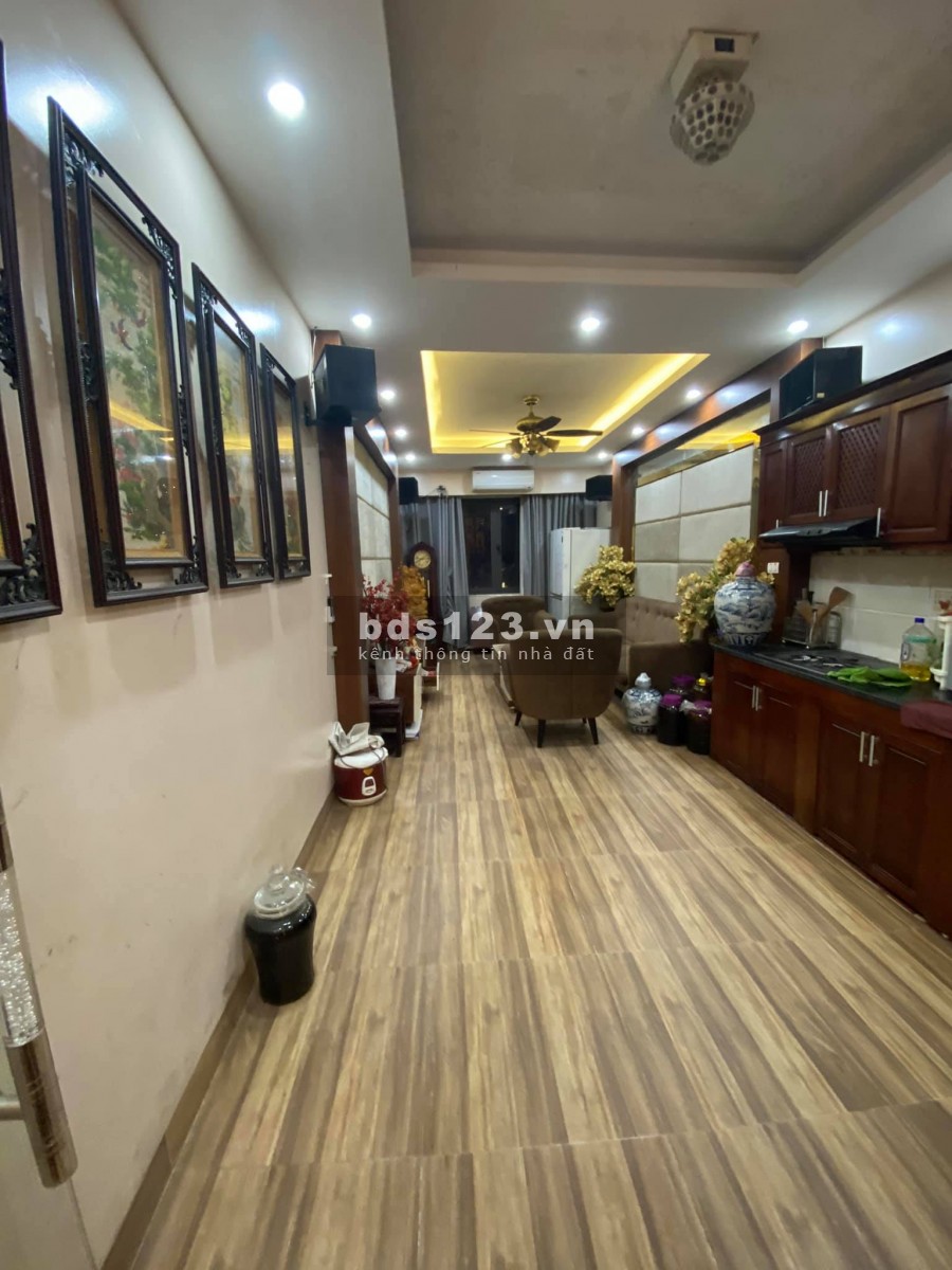 Bán nhà Lãng Yên, Hai Bà Trưng, Oto đỗ trước cửa, vỉa hè 2 bên rộng 40m, 6 tầng, giá 6,2 tỷ