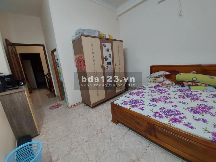 Bán Nhà Phố Quận Gò Vấp Mặt Tiền Trương Đăng Quế. DT: 72m2. LH: 0932155399.