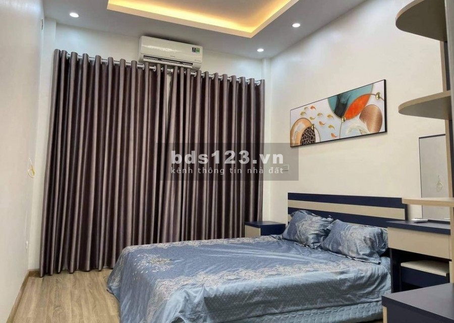 Nhà mới Ngô Gia Tự, Long Biên, thang máy, gara ô tô, kinh doanh, dt 75m2 x 5 tầng, nhỉnh 6 tỷ