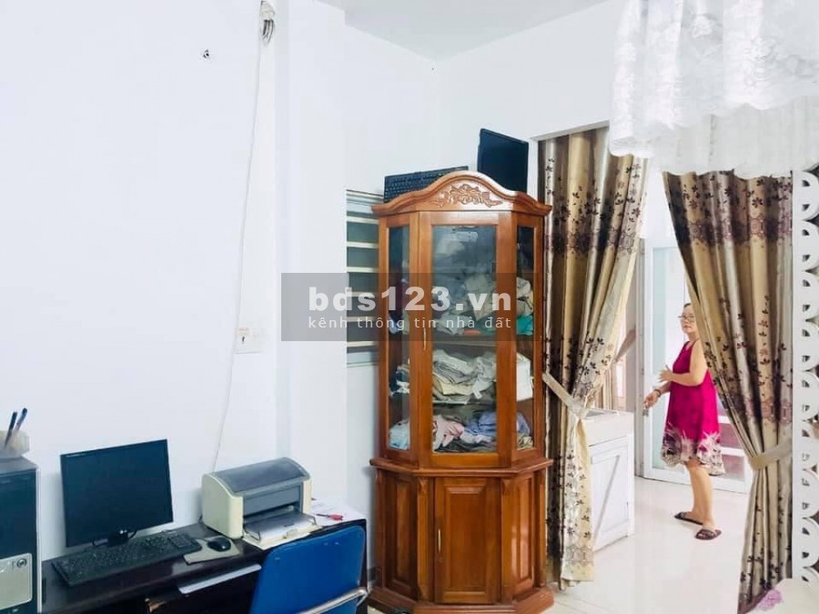 Bán nhà 50m2 hẻm xe hơi 7m Cách Mạng Tháng Tám Phường 13 Quận 10, 2 tầng đúc
