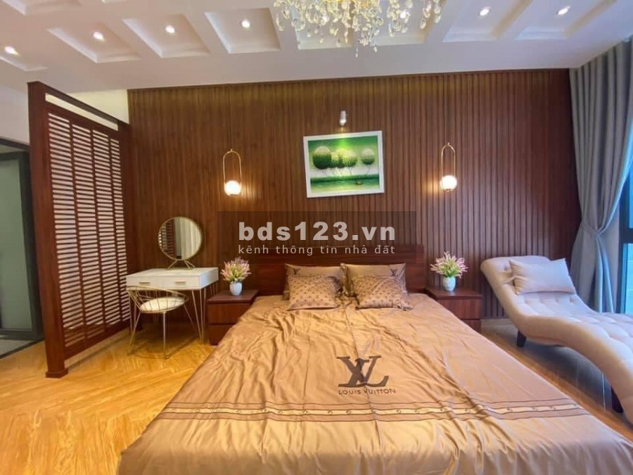 Nhà nguyên căn khu an ninh đỉnh cảo Pháo Đài láng, giá 3tỷ1, dt 21m2