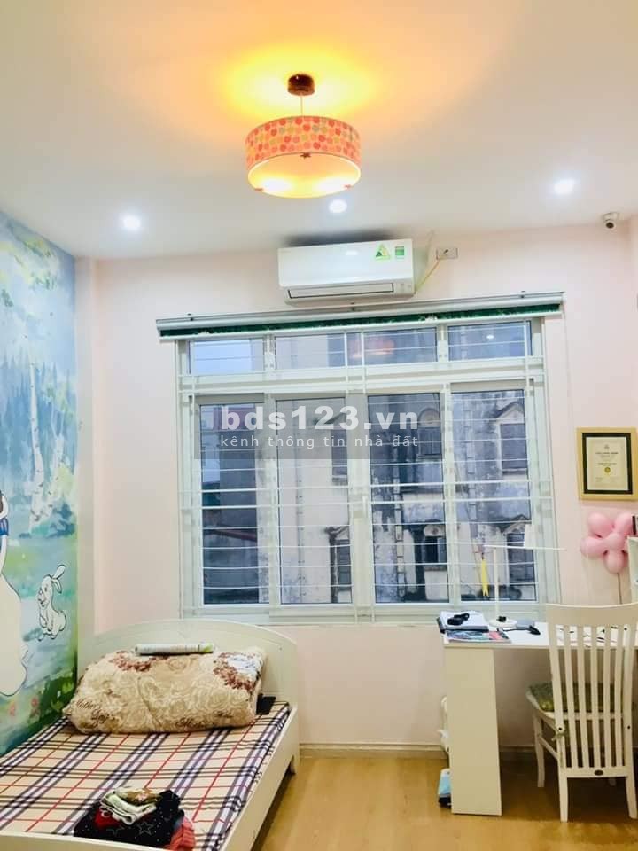 Bán nhà phố cầu đơ - Hà Đông, diện tích 56m2, giá chỉ 4,1 tỷ.