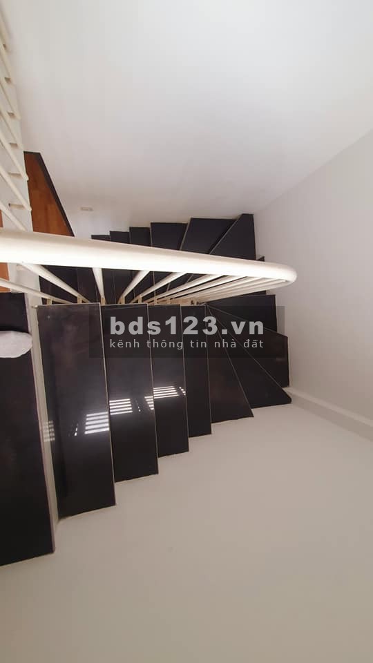 Siêu phẩm nhà đẹp Tây Hồ, tặng 99% nội thất, đến ở ngay, với 3.3 tỷ